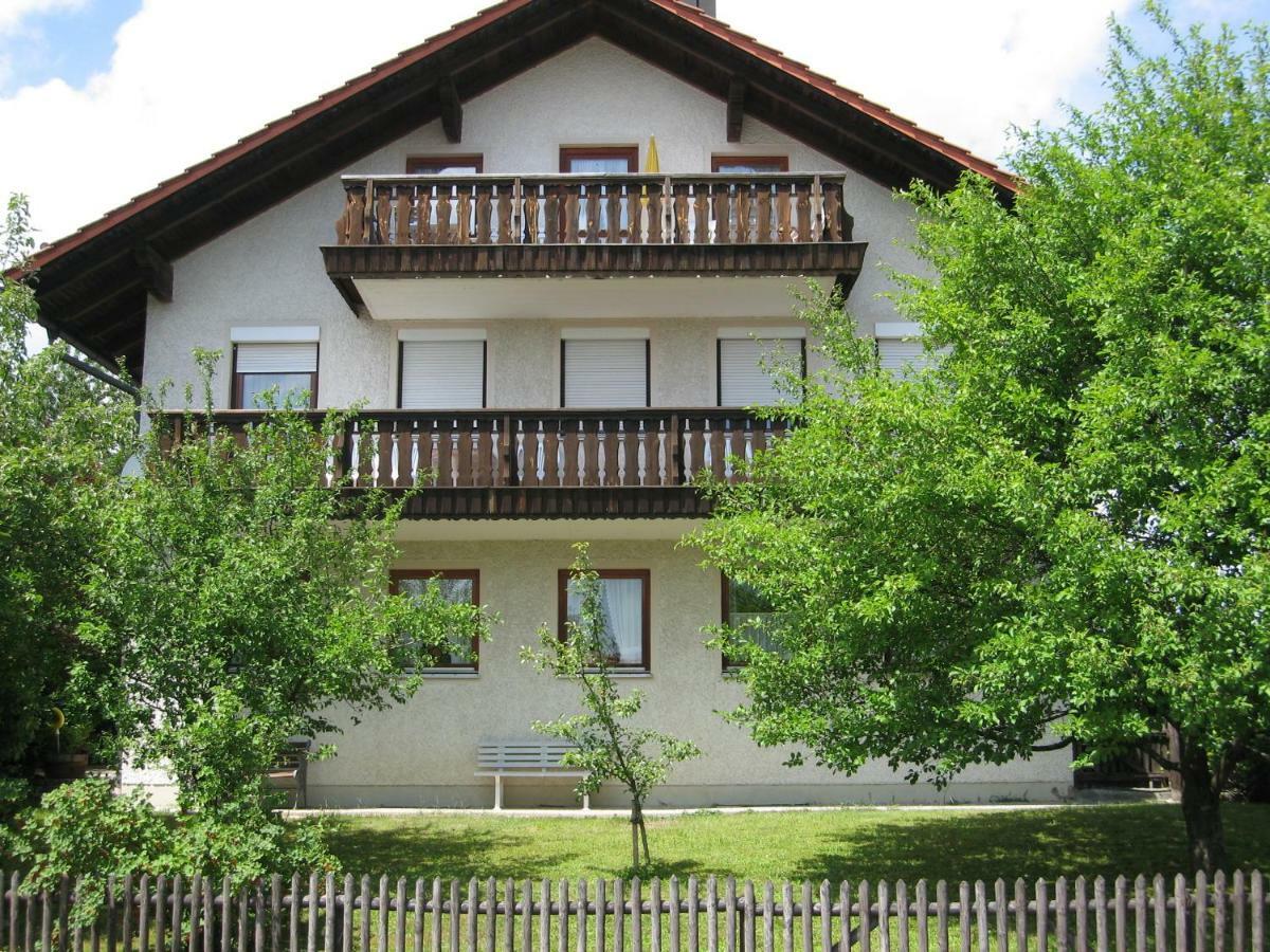 Отель Gastehaus Moser Untergriesbach Экстерьер фото